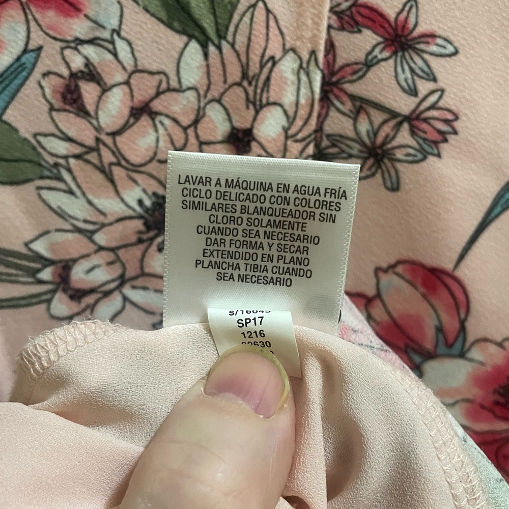 Floral Charter Club V-Neck Women’s Top 1X - Picture 9 of 10